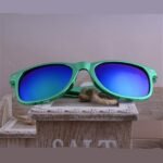 Classic Fashion Sunglasses - Image 7